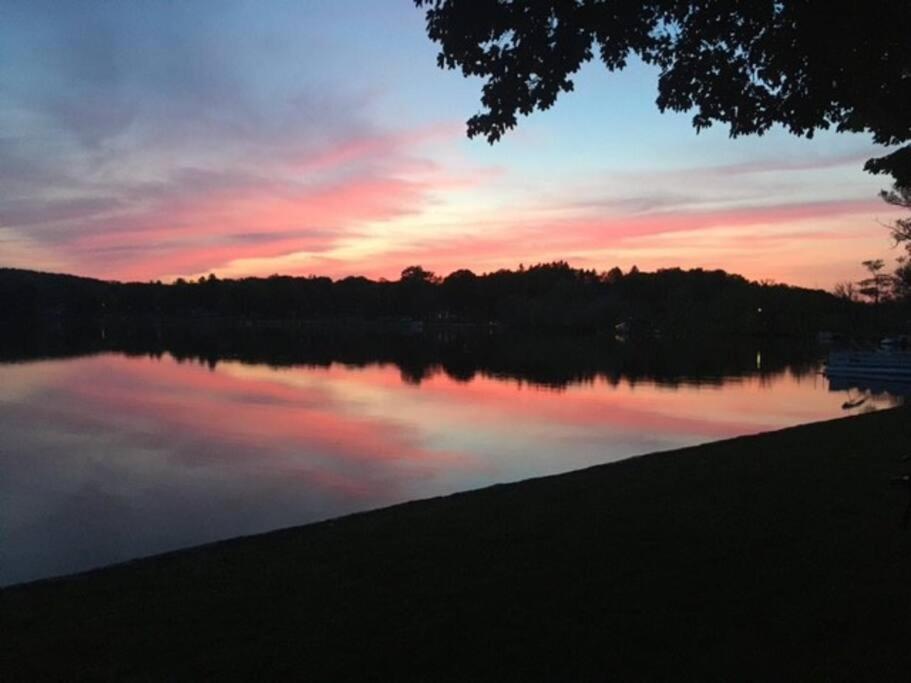 Serenity Sunset Brocton ภายนอก รูปภาพ